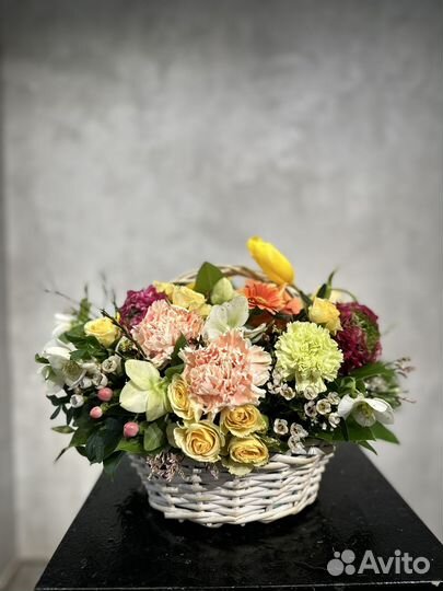 Помощник флориста или флорист