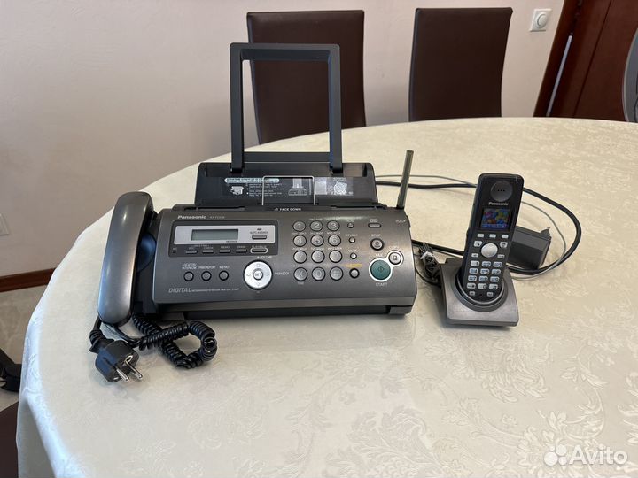 Телефон факс Panasonic KX-FC258RU