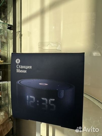 Яндекс станция алиса мини с часами