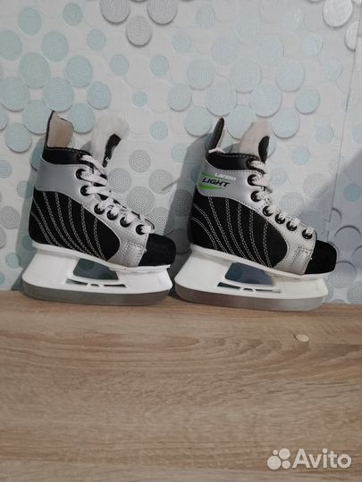 Коньки хоккейные Larsen (Ларсен)