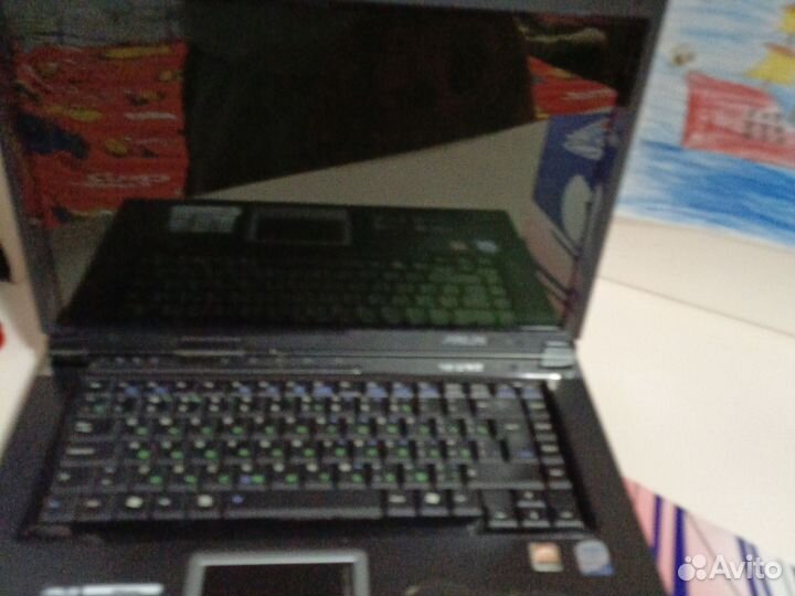Продаю свой старый ноутбук из 2006-го года