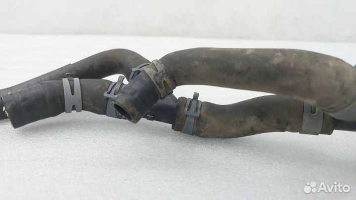 Патрубок системы охлаждения Skoda Karoq NU7