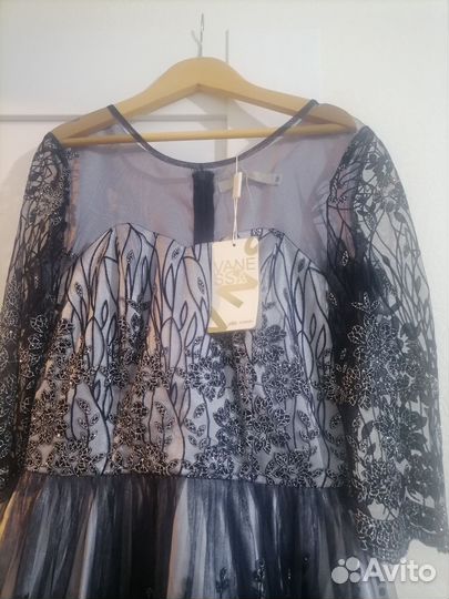 Вечернее платье размер 38