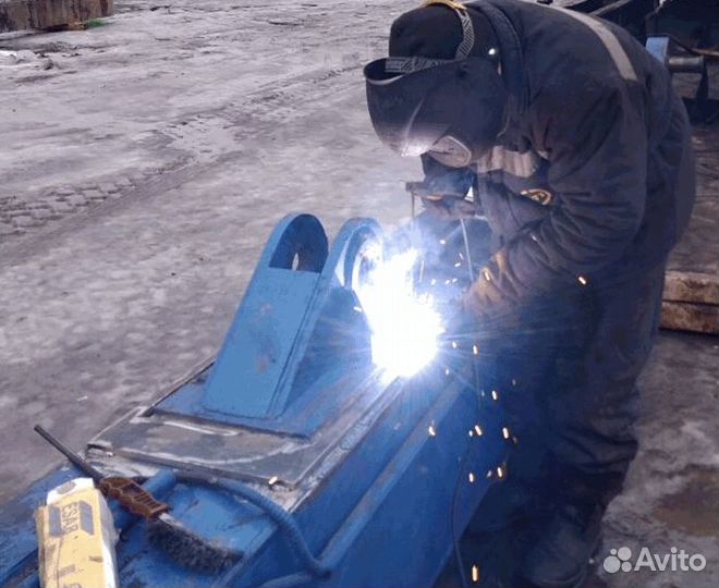 Сварщик слесарь по спецтехнике