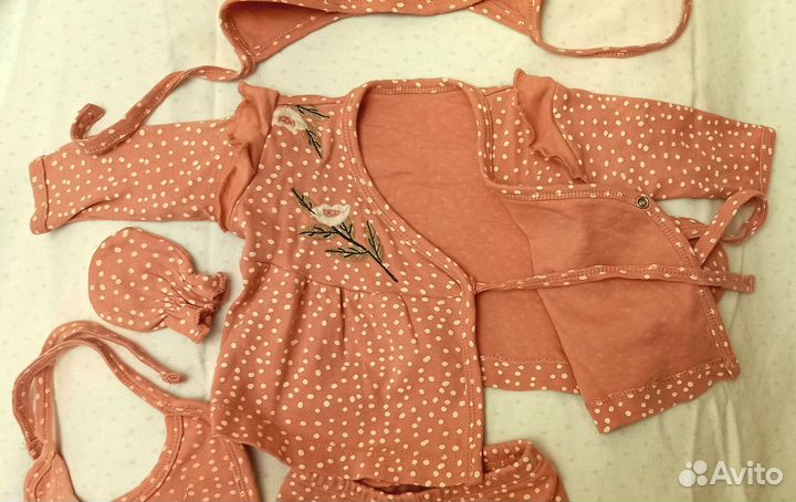 Одежда для новорожденной 56-62