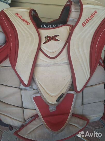 Вратарские коньки 10, Нагрудник Бауэр 1 S, Шорты