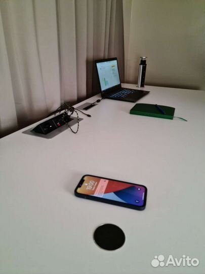 Стол регулируемый по высоте