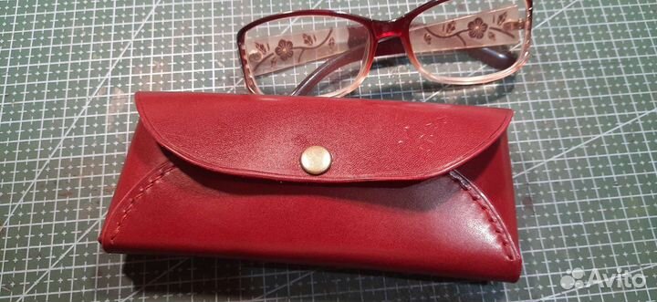 Футляр для очков кожаный