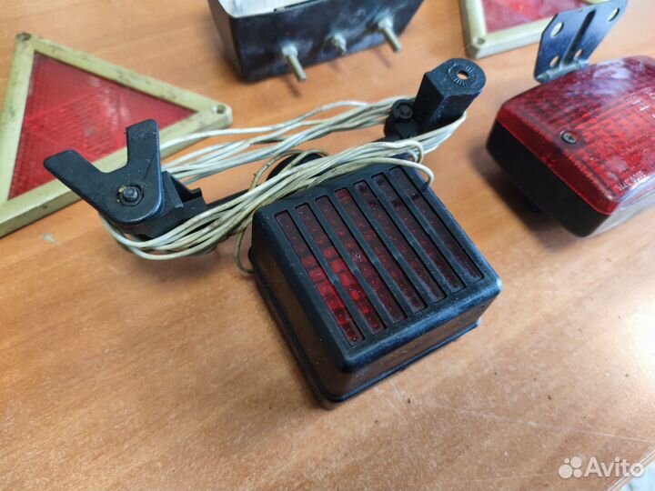 Катафоты СССР, стоп-сигнал на автомобиль прицеп