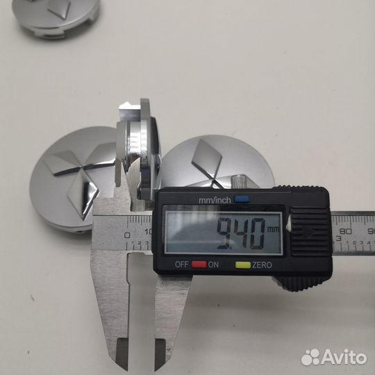 4шт Mitsubishi MR554097 комплект колпаков серебро