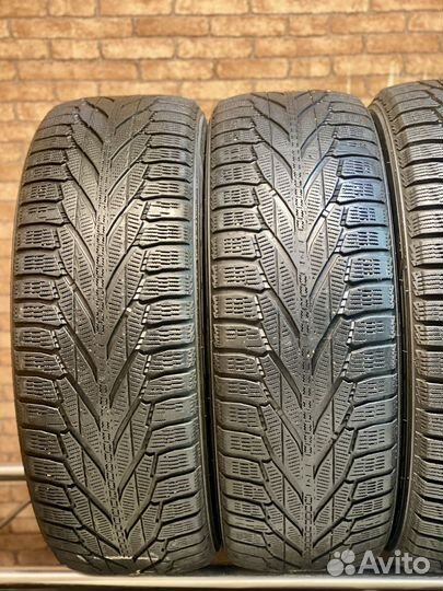 Nokian Tyres Hakkapeliitta R2 SUV 235/60 R18