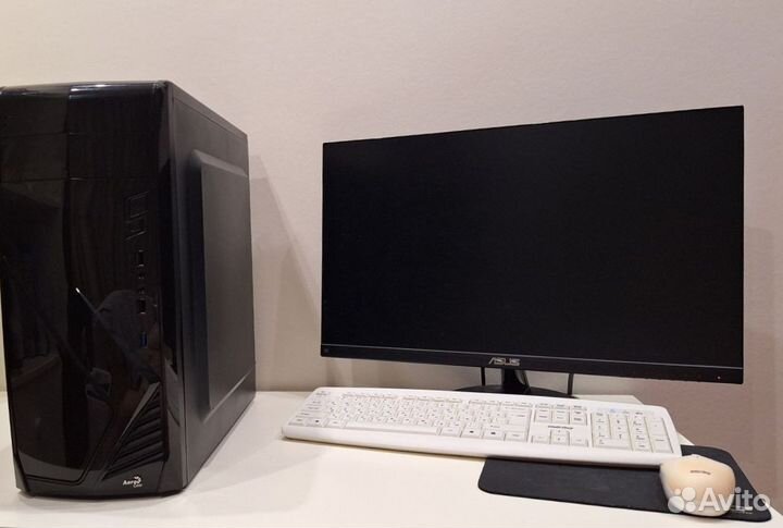 Офисный компьютер