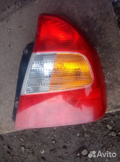 Фонарь задний Хендай Акцент 9240225000