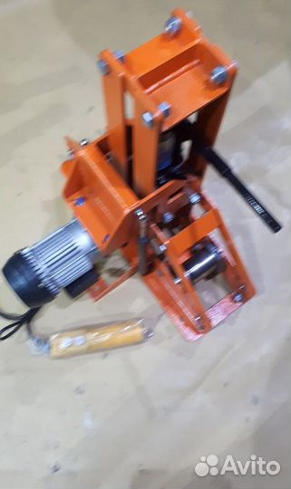 Трубогиб электрический