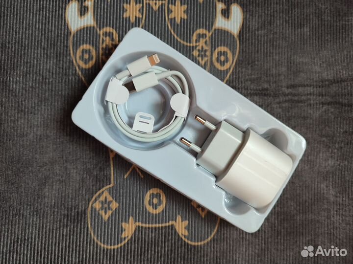 Зарядка на iPhone