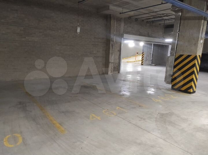 Машиноместо, 13 м²