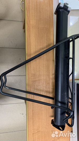 Велоаксессуары:Багажник для велосипеда консольный