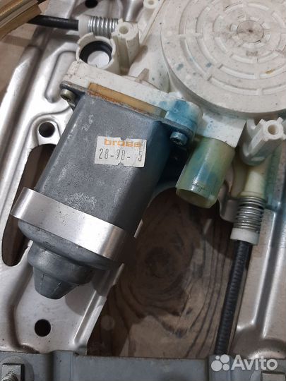 Стеклоподьемник е39 дорест