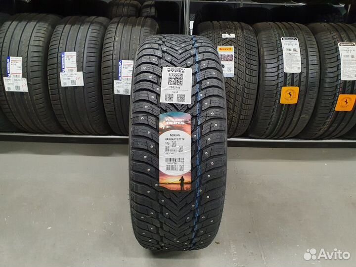 Nokian Tyres Hakkapeliitta 10p 275/45 R20