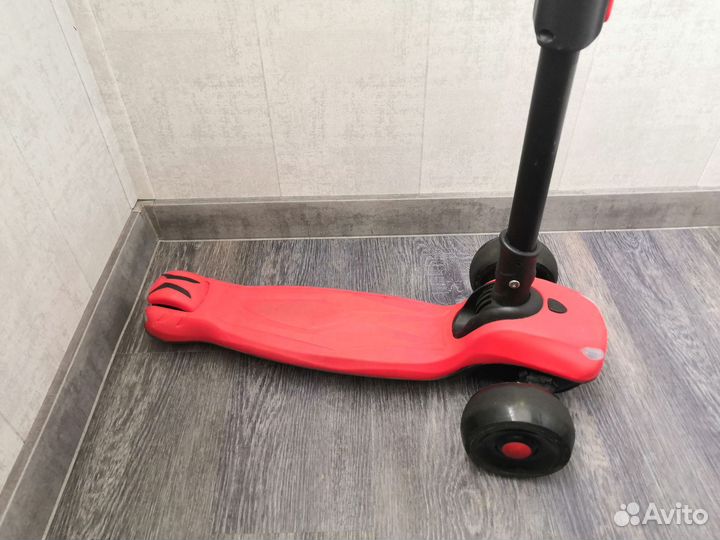 Самокат детский трехколесный