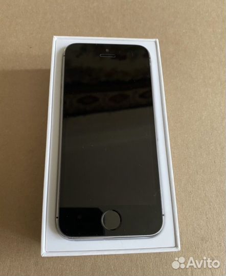 Телефон iPhone 5s