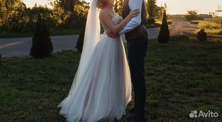 Продаётся свадебное (вечернее) платье