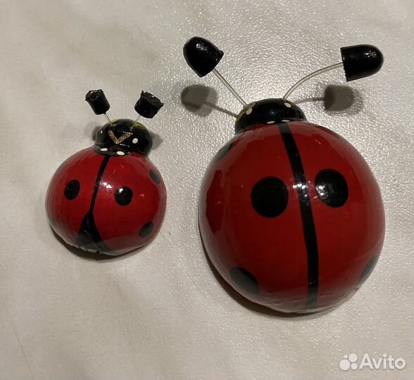 Набор магнитов Божьи коровки 2 шт. дерево