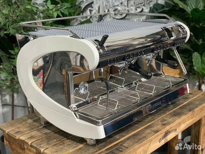 Аренда кофемашины Nuova Simonelli Aurelia 2