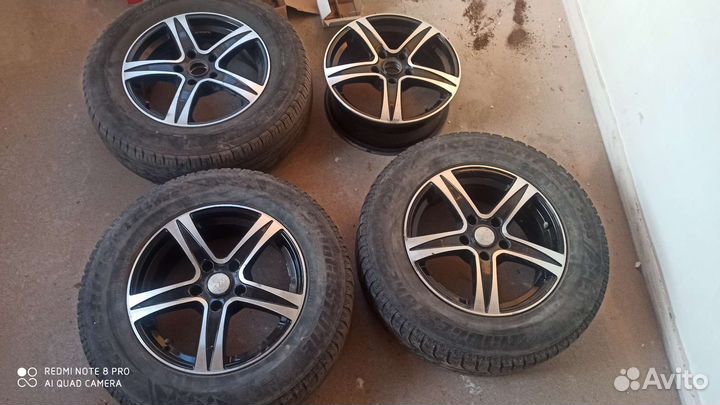 Комплект литых дисков R16 skad Sakura