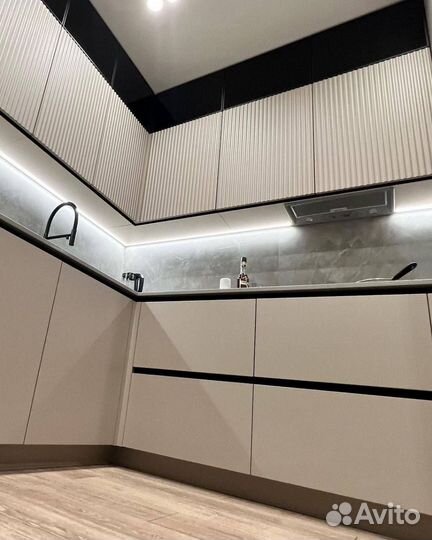 Кухня угловая новая с фабрики