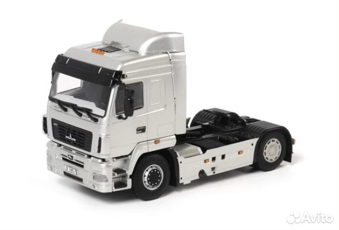 Модель тягач маз