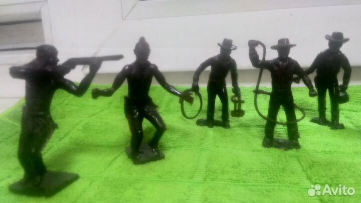 Ковбойцы и Индейцы