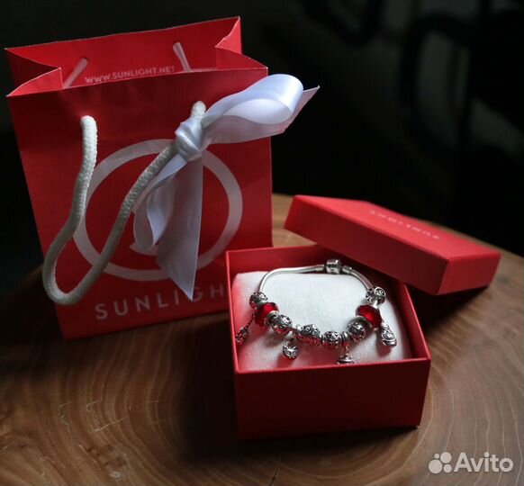 Серебряный браслет с шармами