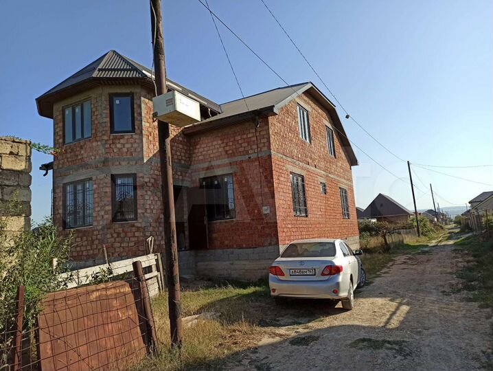 Дом 300 м² на участке 5 сот.