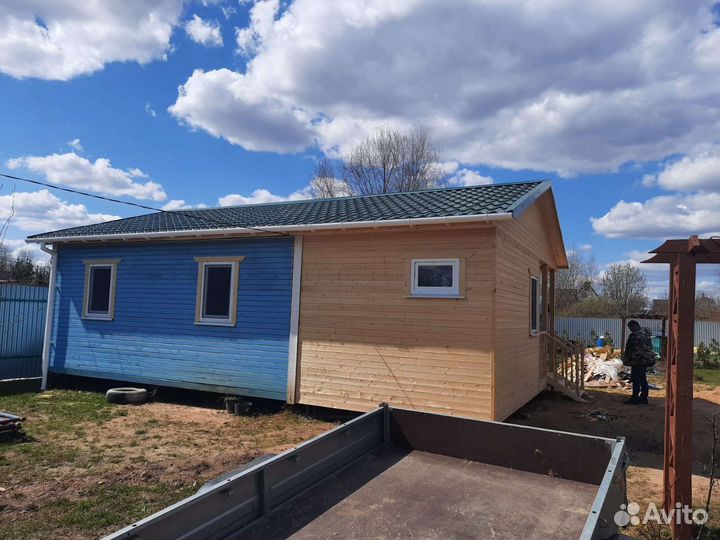 Бригада строителей