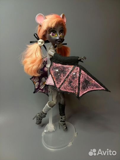 Монстр Хай ооак Мауседес Кинг летучая мышка