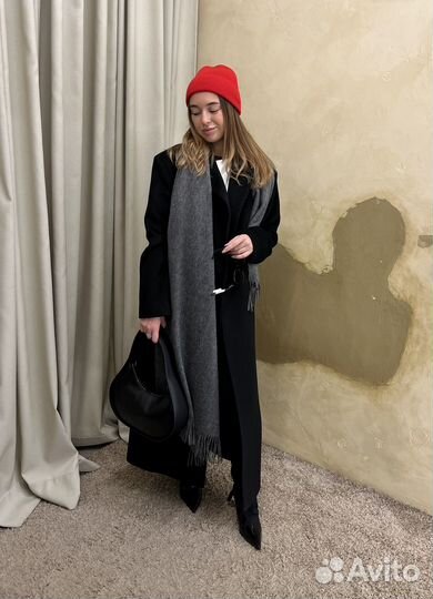 Модель на разбор гардероба, шопинг