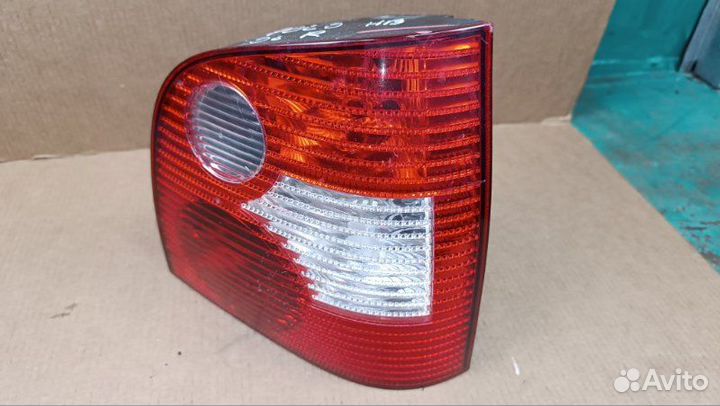 Фонарь задний правый Volkswagen Polo 4 2001-2010
