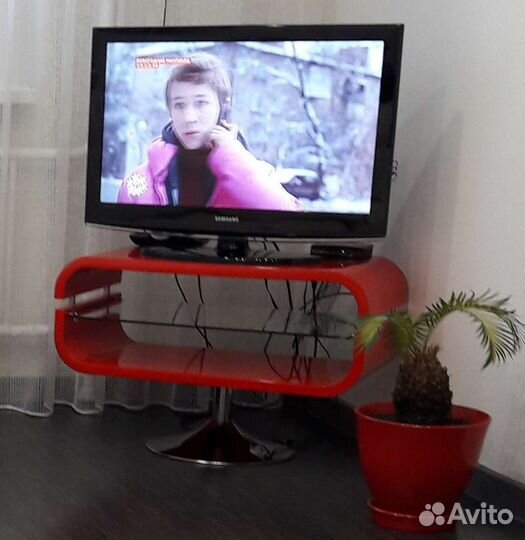 Тумба под телевизор