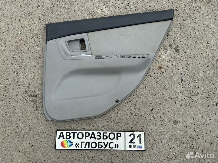 Обшивка двери задняя правая Kia Cerato 08