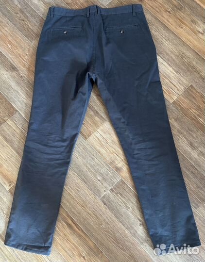 Брюки чинос