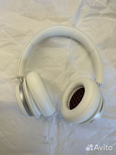 Dali IO-4 chalk white