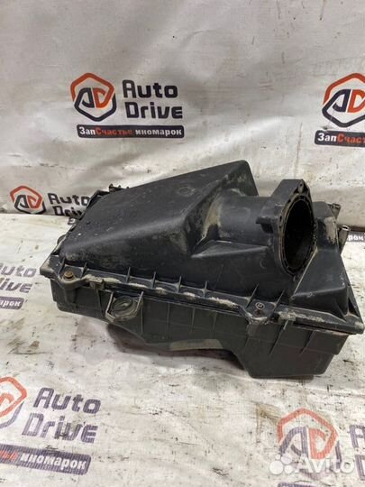 Корпус воздушного фильтра Skoda Octavia Tour AKL