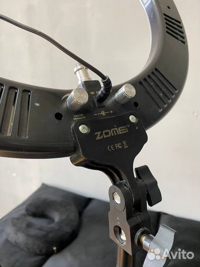 Кольцевая лампа