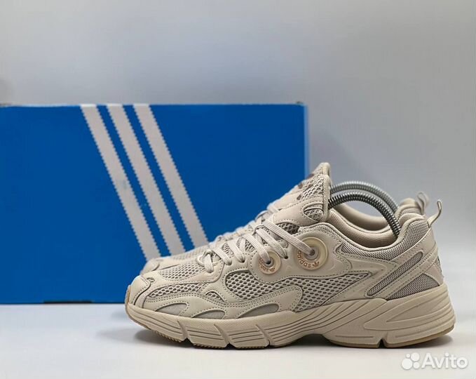 Кроссовки Adidas Astir white белые бежевые