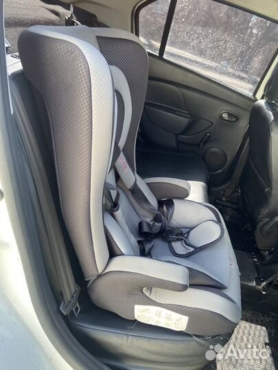 Автомобильное детское кресло от 9 до 36 кг