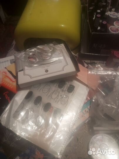 Продаю набор для маникюра наращивание ногтей