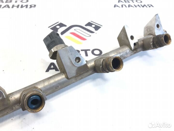 Рейка топливная Bmw 7-Series E66 N73B60 2003