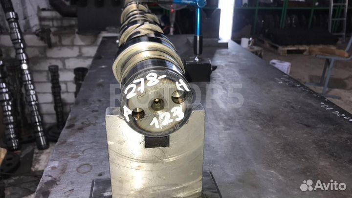 Распредвал Volvo FH 2 2009 20758405