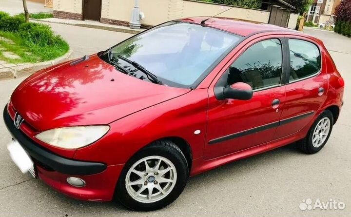 Автомобиль в разборе peugeot 206